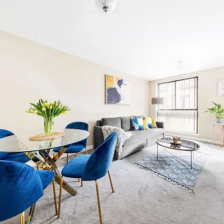 Cs Apartments Oxford Street